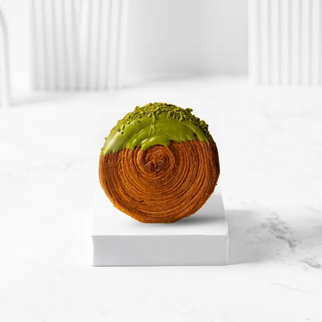 Pistachio New York Roll